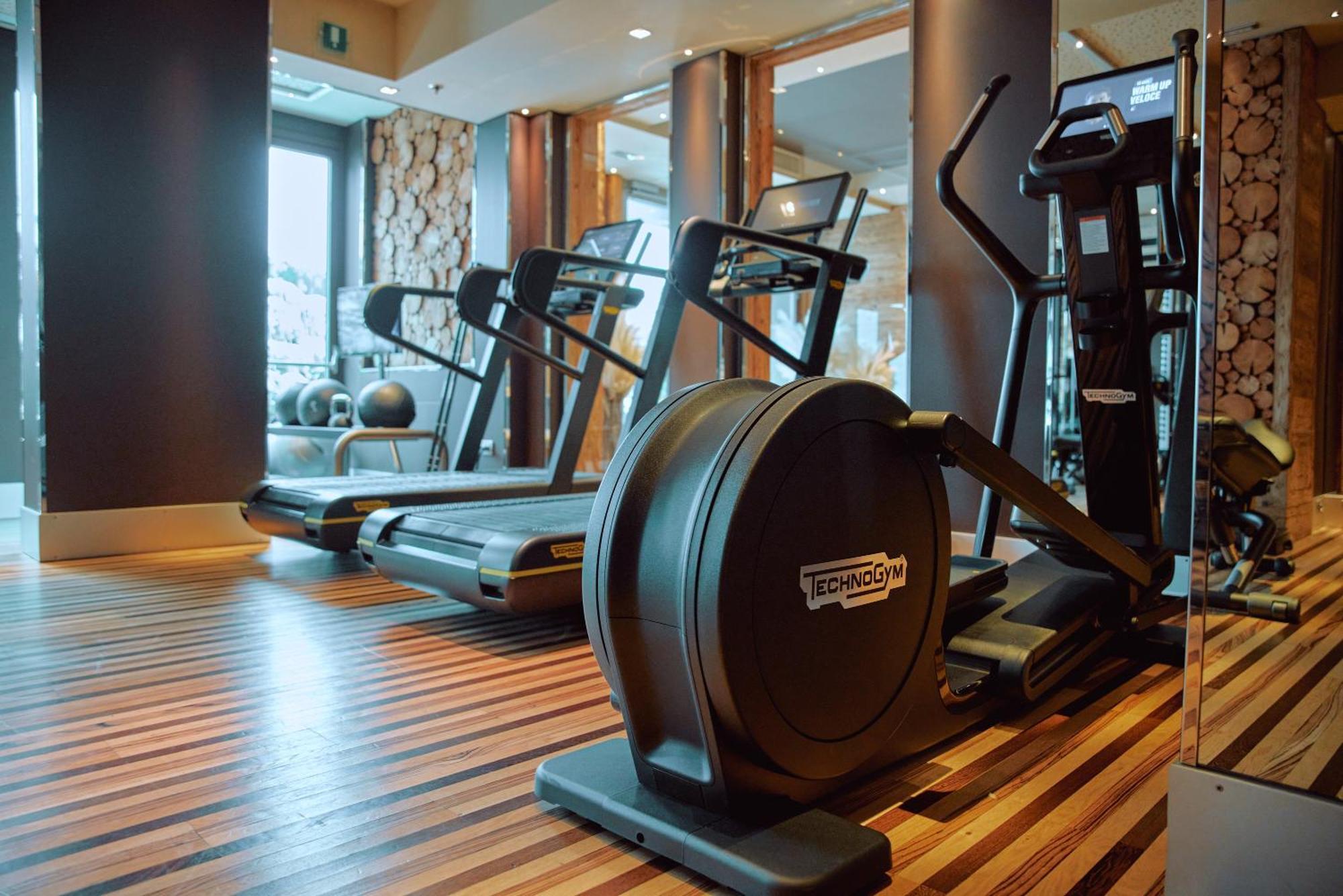 Rosapetra SPA Resort Cortina dʼAmpezzo Esterno foto