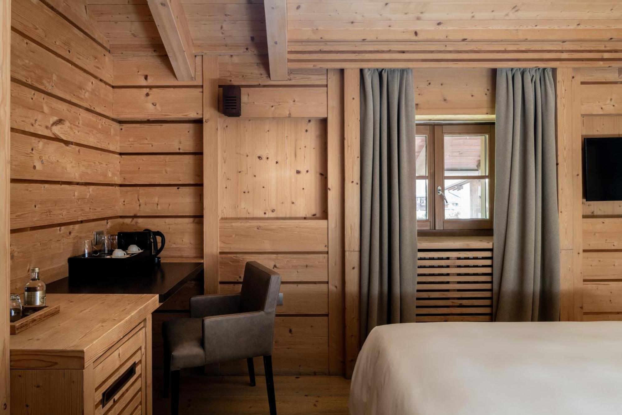 Rosapetra SPA Resort Cortina dʼAmpezzo Esterno foto